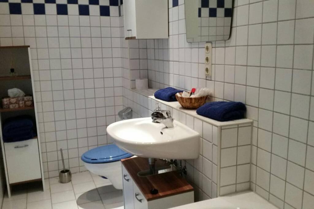 Gemütlich In *